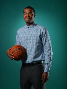 他与卢卡库 他与卢卡库