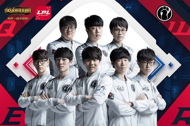 的足球比赛 的足球比赛