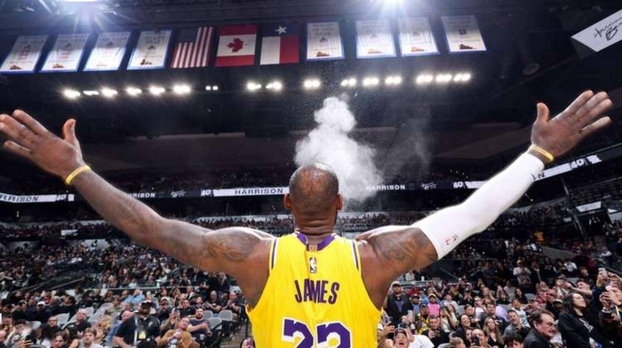 2213